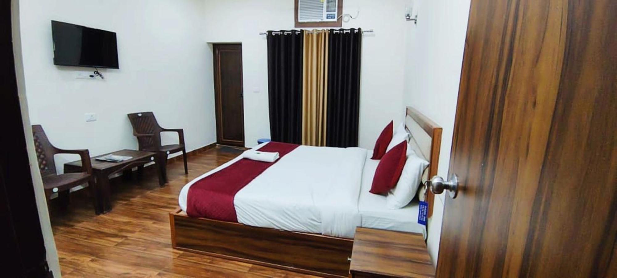 Luxury Rooms In Safdarjung Enclave Near Aiims & Safdarjung Hospital Nueva Delhi Exterior foto