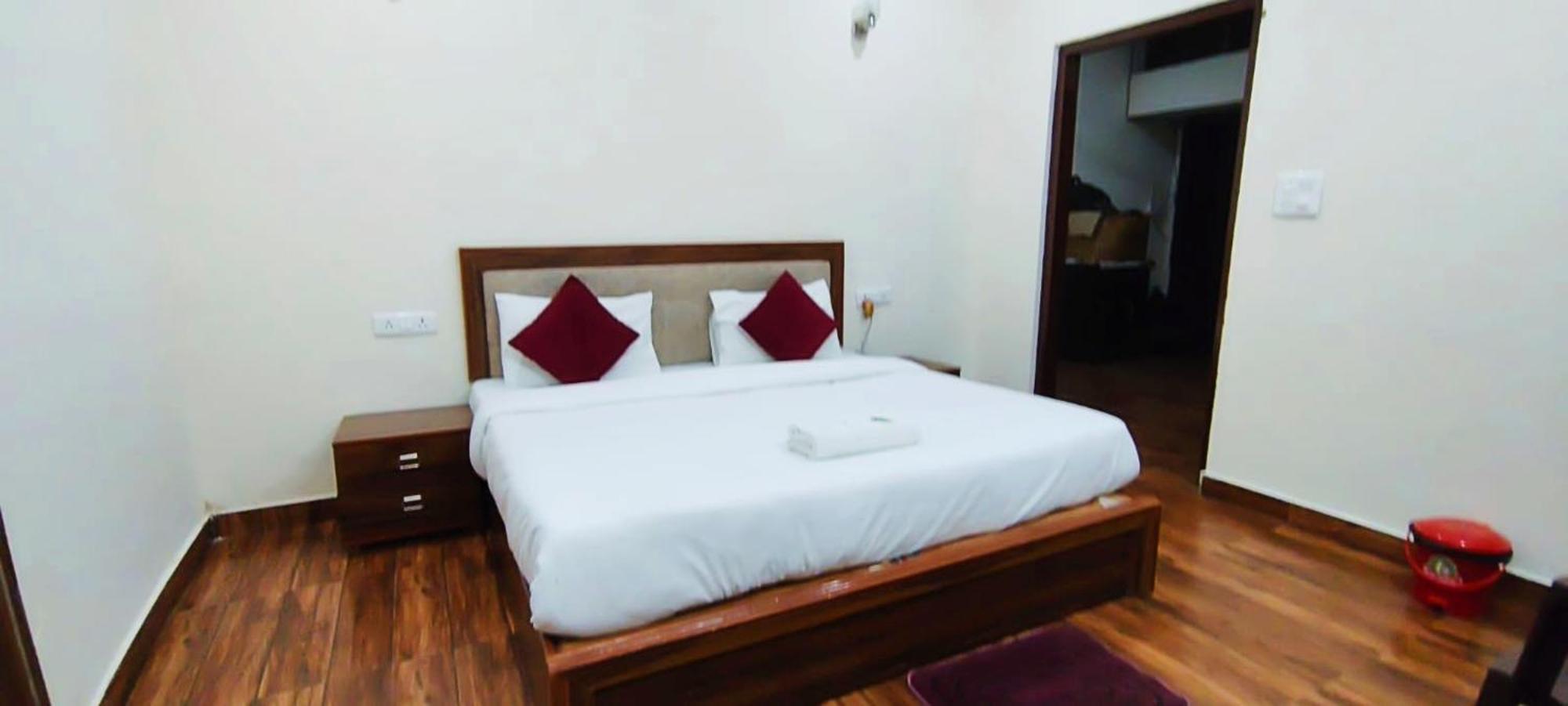 Luxury Rooms In Safdarjung Enclave Near Aiims & Safdarjung Hospital Nueva Delhi Exterior foto